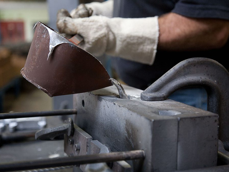 什么是重力鑄造？工藝原理、應(yīng)用領(lǐng)域及未來發(fā)展趨勢